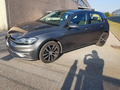 Usata VW Golf VII Business 116 CV (85 kW) 2017 Bronzo Berlina