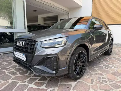 Usata Audi Q2 S-Line 116 CV (85 kW) 2022 Grigio SUV