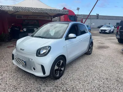 Usata Smart ForFour Electric Drive 41 kW (56 CV) 2021 Bianco Cabrio