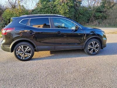 Usata Nissan Qashqai N-Connecta 131 CV (96 kW) 2018 Nero SUV