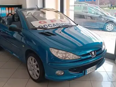 Usata Peugeot 206 CC 109 CV (80 kW) 2004 Blu Cabrio