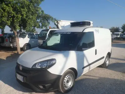 Usata Fiat Doblò 105 CV (77 kW) 2023 Bianco Monovolume