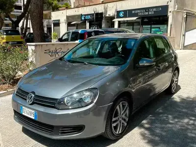 Usata VW Golf VI Comfortline 110 CV (80 kW) 2009 Grigio Utilitaria