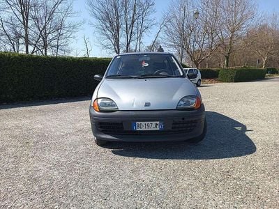 Usata Fiat 600 Young 39 CV (28 kW) 1999 Argento Utilitaria