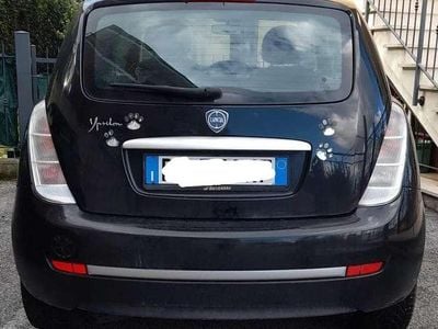 Begagnad Lancia Ypsilon 77 HK (56 kW) 2009 Svart Halvkombi