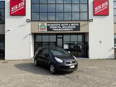 Usata Kia Venga 90 CV (66 kW) 2013 Nero Utilitaria