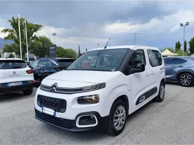 Usata Citroën Berlingo Feel 99 CV (72 kW) 2022 Bianco Monovolume