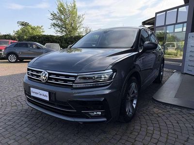 Usata VW Tiguan Sportline 131 CV (96 kW) 2019 Indium grey metal SUV