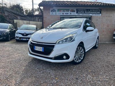 Usata Peugeot 208 Allure 82 CV (60 kW) 2018 Bianco Utilitaria
