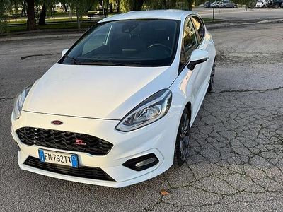 Usata Ford Fiesta ST-Line 2018 Bianco Utilitaria