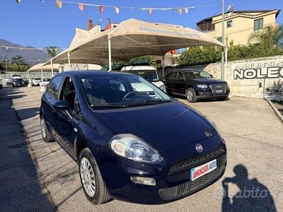 Usata Fiat Punto Street 77 CV (56 kW) 2015 Nero Utilitaria