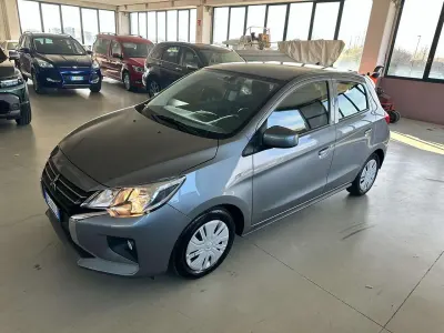 Usata Mitsubishi Space Star Invite 71 CV (52 kW) 2021 Grigio Utilitaria