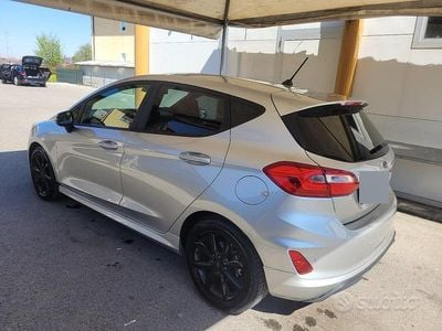 Begagnad Ford Fiesta STX 86 HK (63 kW) 2018 Grå Halvkombi