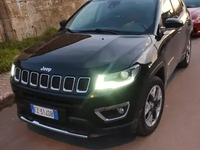 Usata Jeep Compass Limited 120 CV (88 kW) 2019 Nero SUV