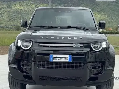 Usata Land Rover Defender HSE Dynamic 200 CV (147 kW) 2021 SUV