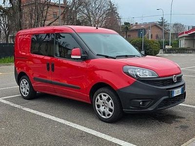 Usata Fiat Doblò 95 CV (69 kW) 2018 Rosso Monovolume