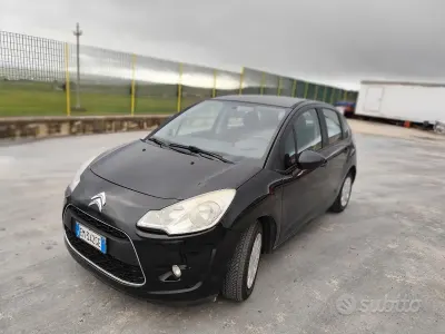 Używany Citroën C3 73 KM (53 kW) 2012 Czarny Sedan/Limuzyna