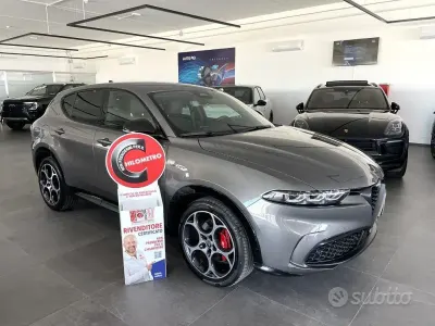 Begagnad Alfa Romeo Tonale Veloce 160 HK (117 kW) 2024 Grå SUV