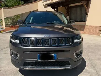 Usata Jeep Compass Limited 120 CV (88 kW) 2020 Grigio SUV