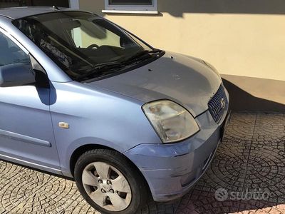 Usata Kia Picanto 75 CV (55 kW) 2006 Blu Utilitaria