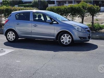 Usata Opel Corsa 75 CV (55 kW) 2008 Blu Utilitaria