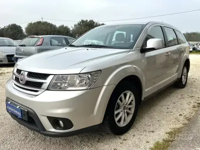 Usata Fiat Freemont Lounge 140 CV (102 kW) 2014 Grigio SUV