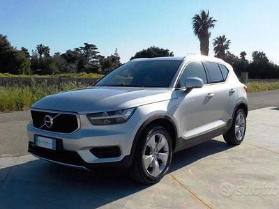 Usata Volvo XC40 190 CV (139 kW) 2018 Grigio SUV