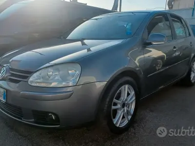 Usata VW Golf V Comfortline 105 CV (77 kW) 2007 Grigio Berlina