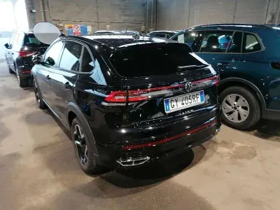 Usata VW Taigo R-line 115 CV (84 kW) 2025 Nero SUV