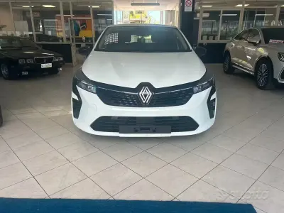 Usata Renault Clio V Equilibre 66 CV (48 kW) 2024 Bianco Berlina