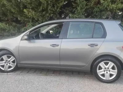 Usata VW Golf VI Comfortline 105 CV (77 kW) 2010 Grigio Utilitaria