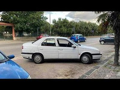 Usata Alfa Romeo 155 116 CV (85 kW) 1993 Bianco Berlina