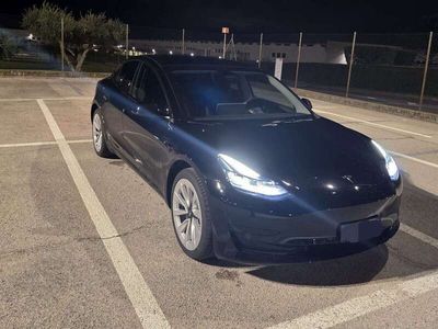 usata Tesla Model 3 rwd nero pastello