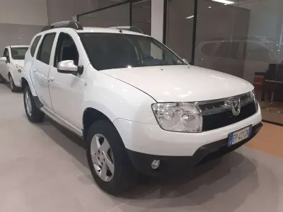 Usata Dacia Duster Ambiance 90 CV (66 kW) 2013 Bianco SUV