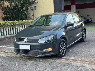 Usata VW Polo 75 CV (55 kW) 2014 Grigio Berlina