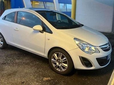 Usata Opel Corsa Club 75 CV (55 kW) 2011 Berlina