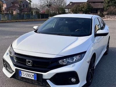 Usata Honda Civic Elegance 120 CV (88 kW) 2018 Bianco Berlina