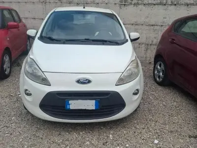 Usata Ford Ka 75 CV (55 kW) 2011 Bianco Utilitaria