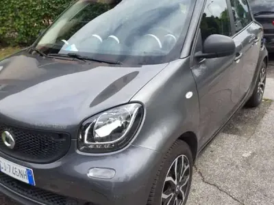 Gebraucht Smart ForFour Electric Drive Passion 41 kW (56 PS) 2017 Silber Kleinwagen