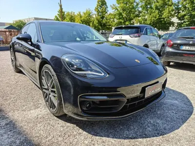 Usata Porsche Panamera 441 CV (324 kW) 2020 Nero Utilitaria