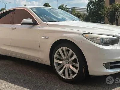 Usata BMW 530 245 CV (180 kW) 2011 Bianco Berlina
