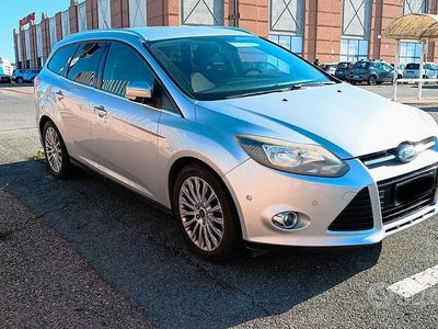 Usata Ford Focus 95 CV (69 kW) 2012 Grigio Station wagon