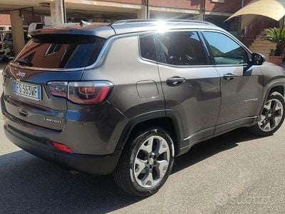 Usata Jeep Compass 140 CV (102 kW) 2019 Grigio SUV