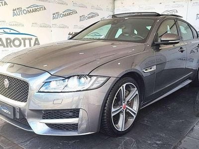 Usata Jaguar XF R-Sport 182 CV (133 kW) 2016 Bianco Berlina