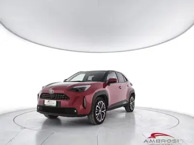 Usata Toyota Yaris Lounge 92 CV (67 kW) 2021 Rosso Utilitaria