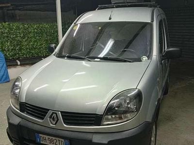 Usata Renault Kangoo 95 CV (69 kW) 2007 Grigio SUV