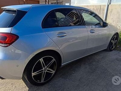 Käytetty Mercedes A200 Edition 150 HP (110 kW) 2021 Harmaa Sedan