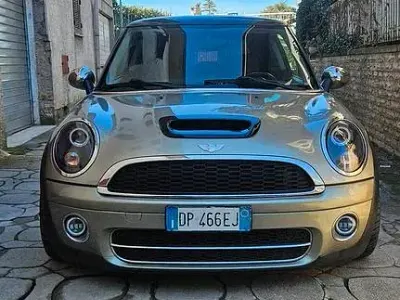 Usata Mini Cooper D 109 CV (80 kW) 2008 Utilitaria