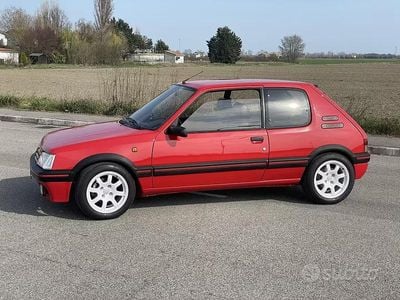 Usata Peugeot 205 GTi 130 CV (95 kW) 1991 Rosso Berlina