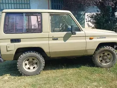 Usata Toyota Land Cruiser 86 CV (63 kW) 1989 SUV